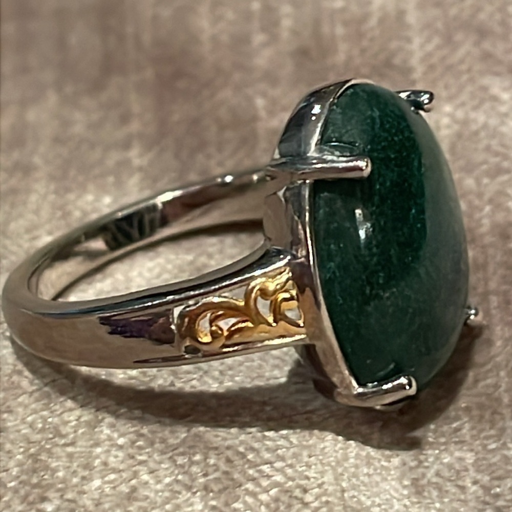Green Aventurine Ring Size 9 Gemstone is 14 Karats New - Picture 3 of 8